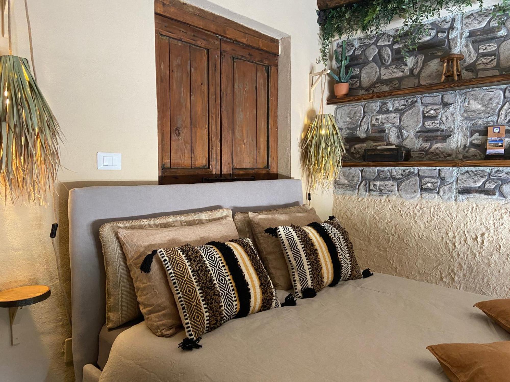 Bed And Adventure Tramontana Resort - Camera Vista Castilenti Bagian luar foto